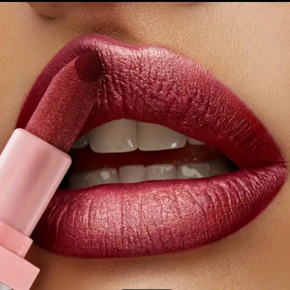 Nwt LipStick - Picture 6 of 7